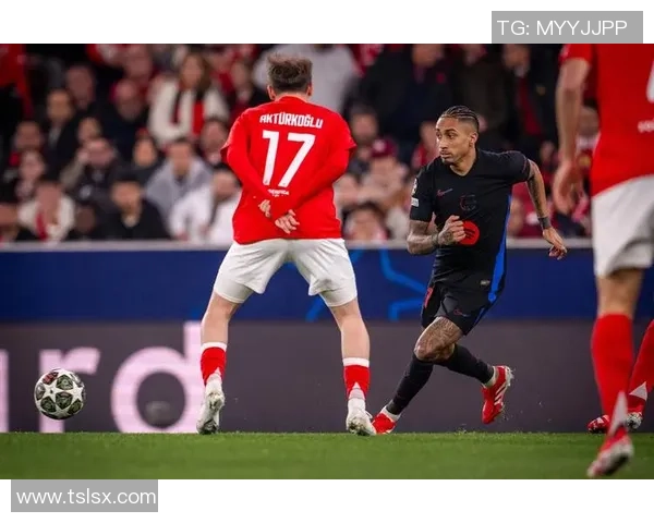 友谊赛精彩对决拜仁与利物浦战成平局十大进球瞬间引发全场热烈反响