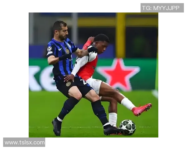 欧冠激战：里昂与切尔西战成平局绝杀瞬间引发全场狂欢集锦回顾