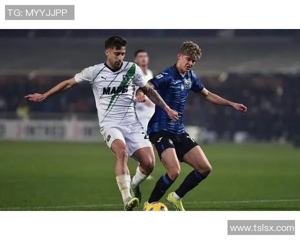 足总杯激战多特蒙德与那不勒斯战成平局精彩瞬间引发全场热烈反响