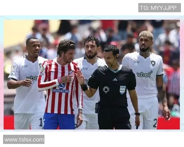 德甲激战马竞大胜AC米兰乌龙球引发争议判罚全场沸腾 德甲激战马竞大胜AC米兰乌龙球引发争议判罚全场沸腾