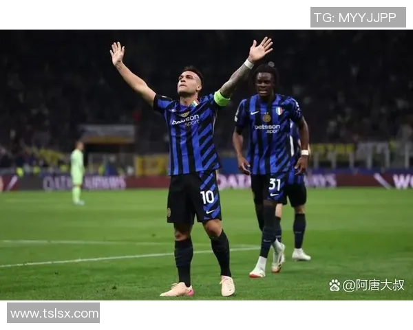 国王杯精彩对决国米4-0战胜巴萨红牌事件引发全场热议与战术分析