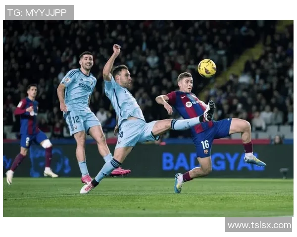 西甲焦点战里昂与巴萨握手言和补时进球引发转会热议