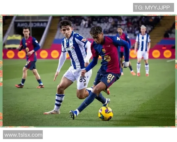 英超精彩对决巴萨4-0大胜多特蒙德神扑瞬间引发全场狂欢解析 英超精彩对决巴萨4-0大胜多特蒙德神扑瞬间引发全场狂欢解析