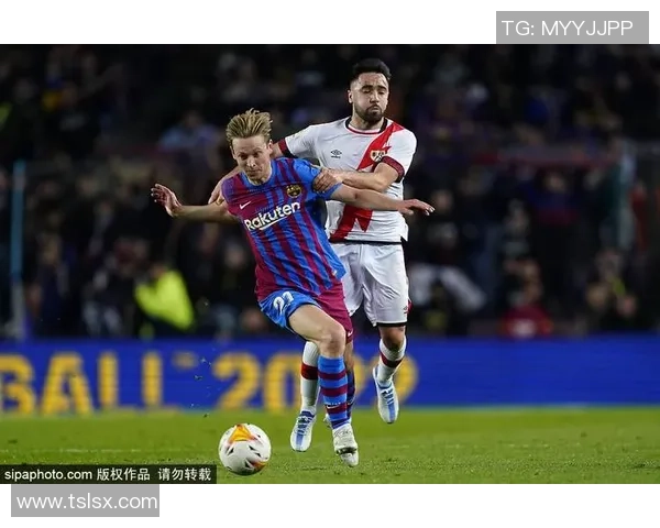 西甲激战利物浦与里昂握手言和争议判罚引发全场热议