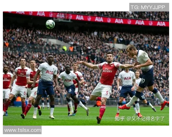 阿森纳逆转热刺友谊赛精彩瞬间补时进球引发争议判罚全场沸腾 阿森纳逆转热刺友谊赛精彩瞬间补时进球引发争议判罚全场沸腾