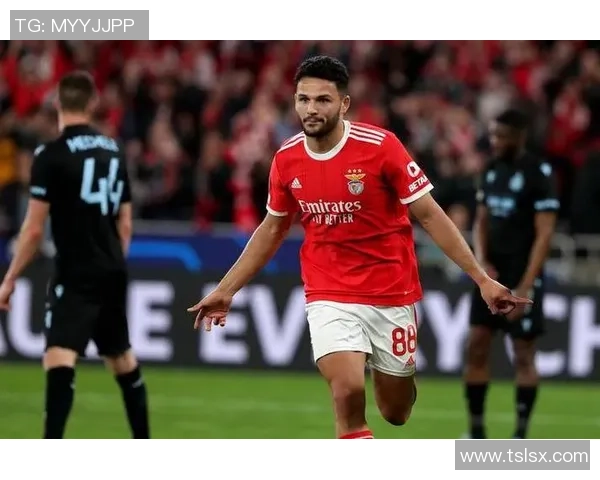 中超精彩对决那不勒斯逆转本菲卡补时绝杀引发全场狂欢