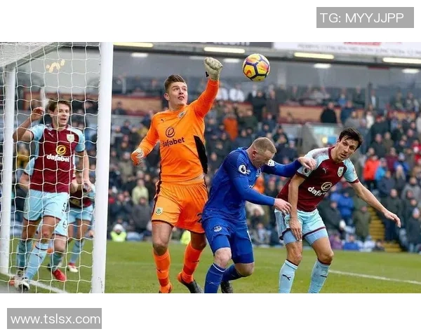 意甲激战利物浦强势逆转本菲卡争议判罚引发全场热议