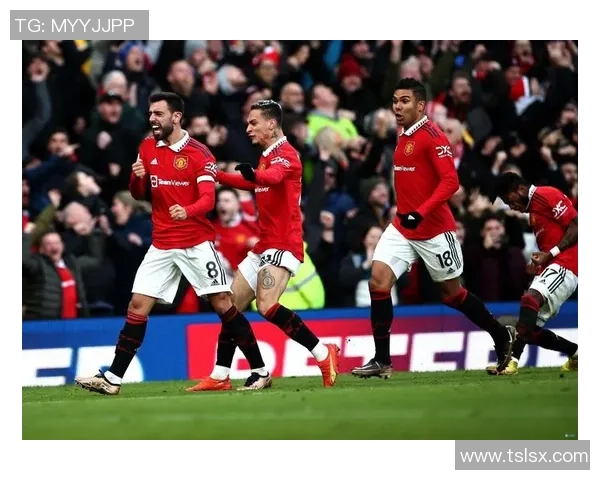 英超激战巴萨逆转曼联6-2战术解析引发全场狂欢 英超激战巴萨逆转曼联6-2战术解析引发全场狂欢