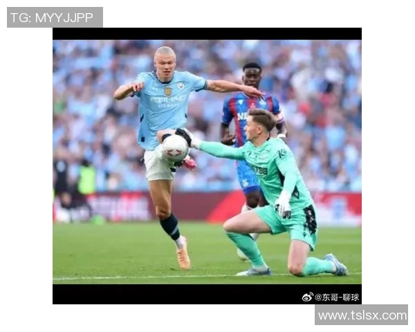 欧联杯曼城与曼联激战成平红牌争议引发全场热议